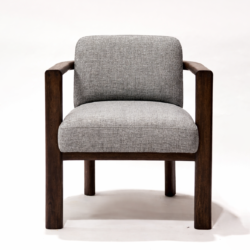 Silla LB Canorá - Diseño artesanal en cuero y madera maciza
