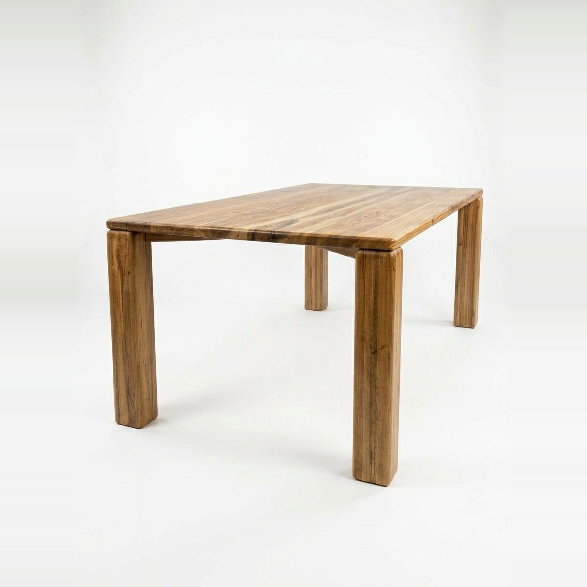 Comedor Macondo en madera maciza de nogal cafetero, vista superior
