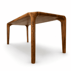 Comedor MARA en madera maciza de nogal cafetero, vista en perspectiva