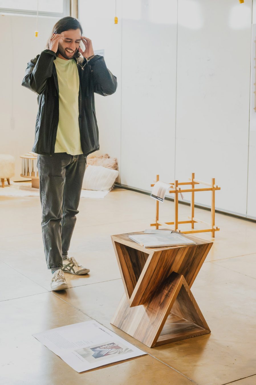 Detalle de diseño de mobiliario en madera